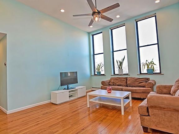 2nd image of 60 Gibson St APT 309