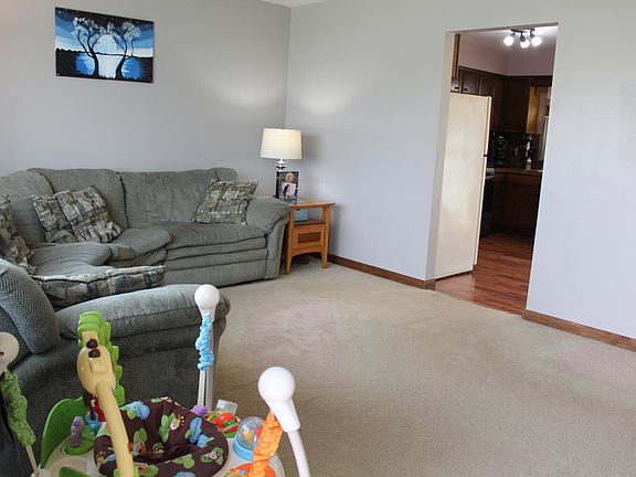 5th image of 3180 Beechcrest Dr