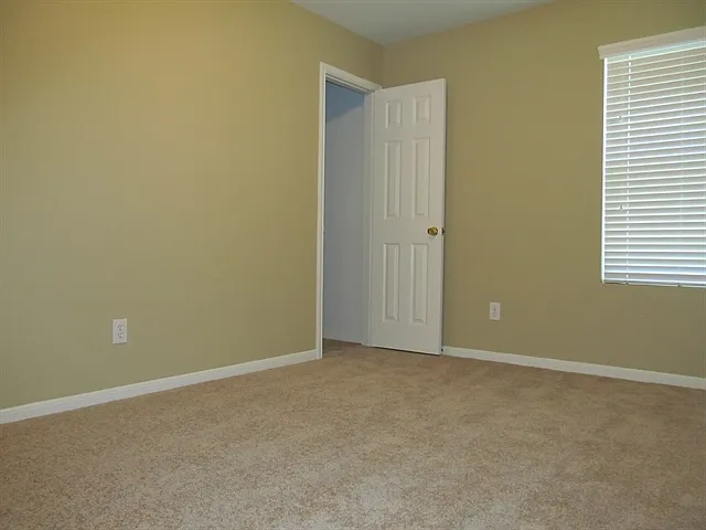2423 Lofty Falls Ct — Photo 16