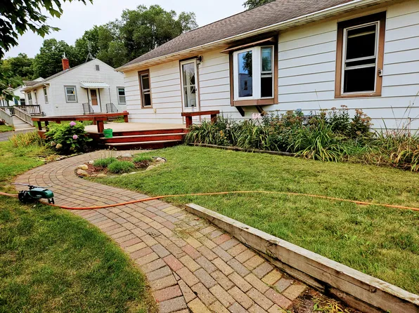136 Charles Ave, Red Wing, MN 55066