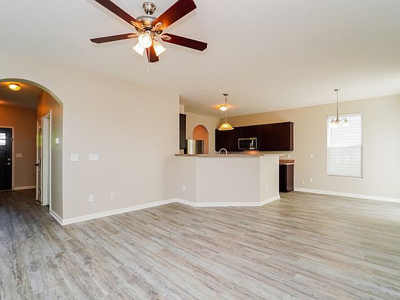 5th image of 682 Penn St #76