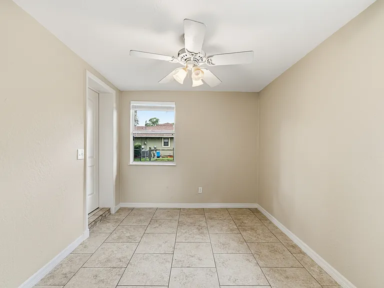 7302 Santa Clara Blvd — Photo 21