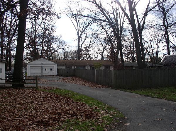 House Back 001