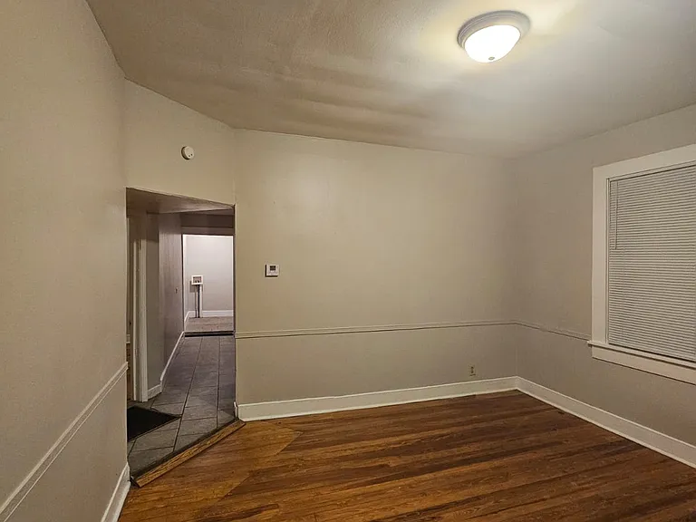 308 Cedar Cir — Photo 4