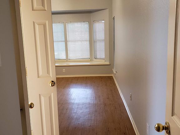 entry to Master bedroom