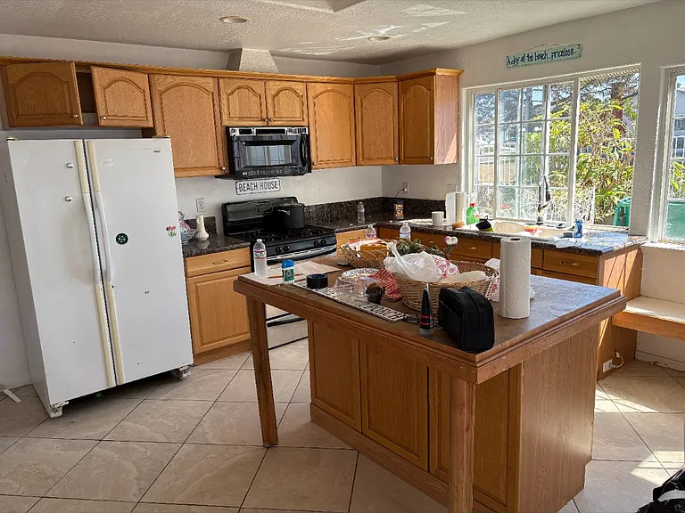 7893 Port Royale Dr — Photo 9