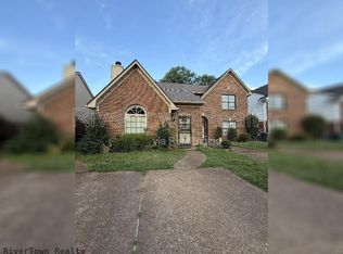 1648 Beaver Trail Dr, Cordova, TN 38016