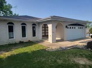 1785 Broadacre Rd, Crown Pt, IN 46307