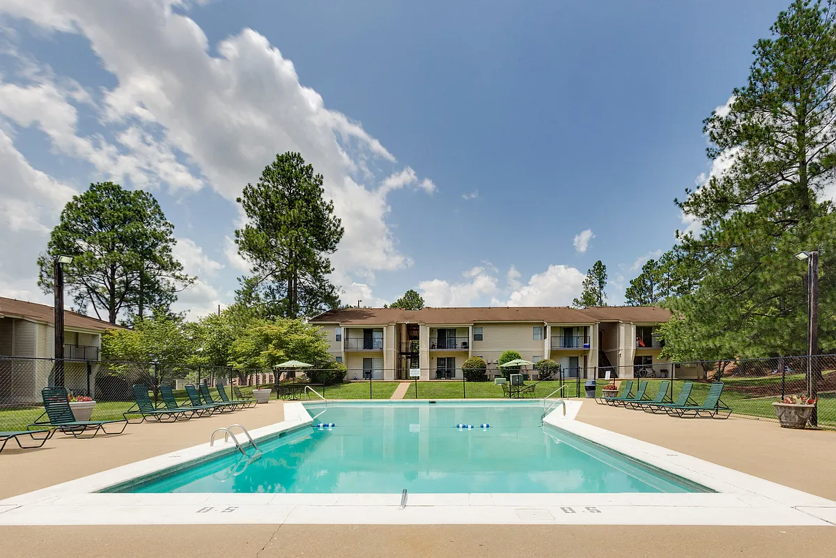 High Country Apartments — Photo 4