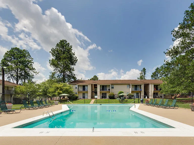 High Country Apartments — Photo 4