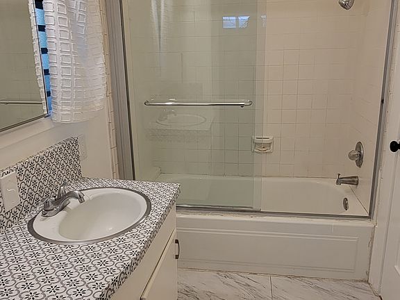 5th image of 3721 E Huntington Dr #3721