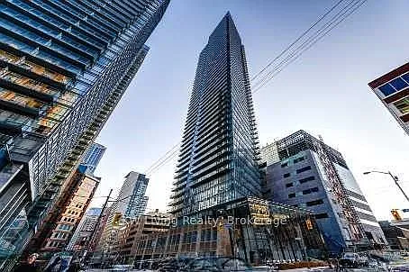 Building Photo - 832 Bay St #1303
