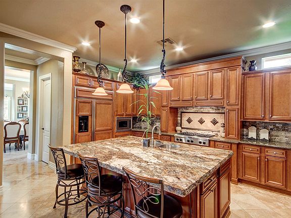 4th image of 3224 E Vallejo Ct