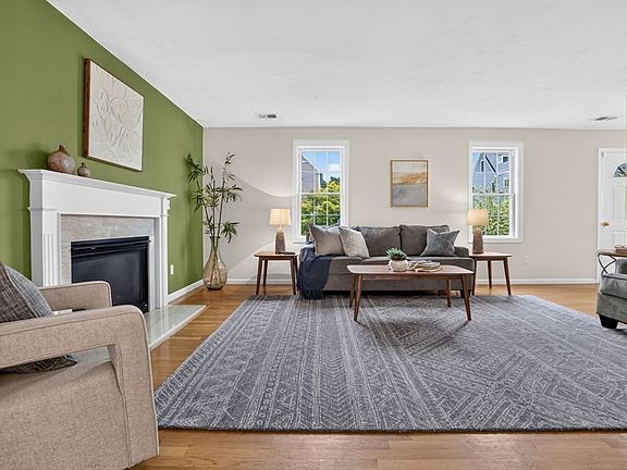 4th image of 10 Brook St