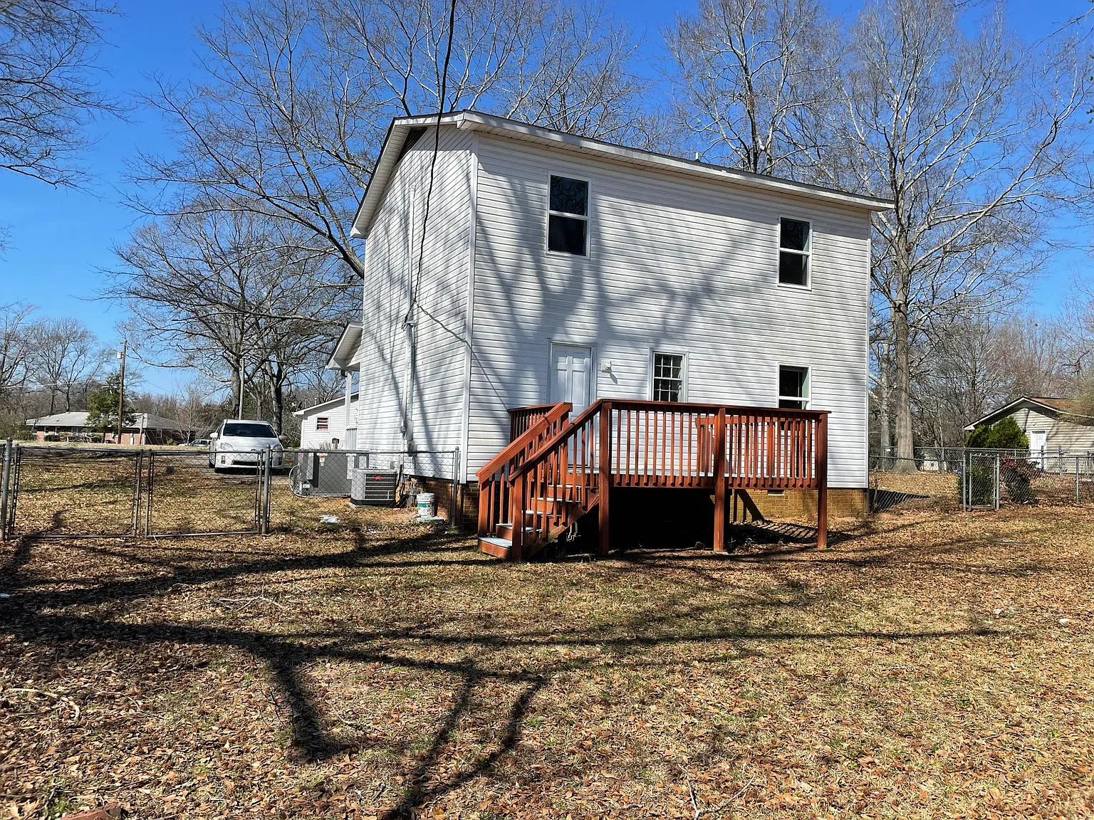 3 bed, 1.5 bath, 1250 sqft, $1,450 — Photo 4
