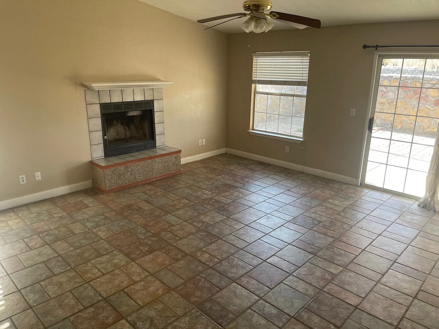 3 bed, 1590 sqft, $1,775 — Photo 3