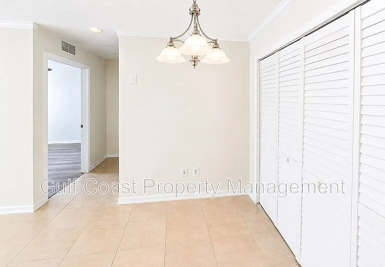 4850 51st St W #2105 — Photo 5