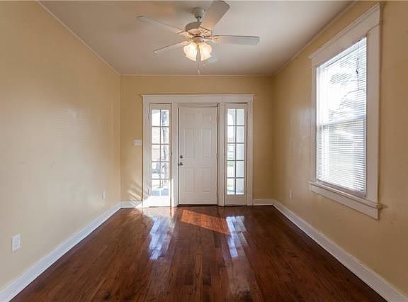 3rd image of 2935 Pine St
