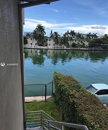 2nd image of 8321 Crespi Blvd APT 4