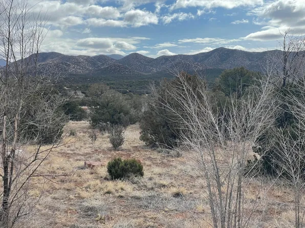 150 Paako Dr, Sandia Park, NM 87047
