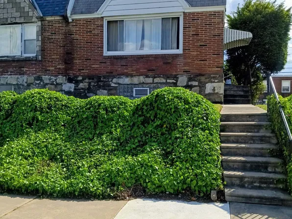 1708 Strahle St, Philadelphia, PA 19152