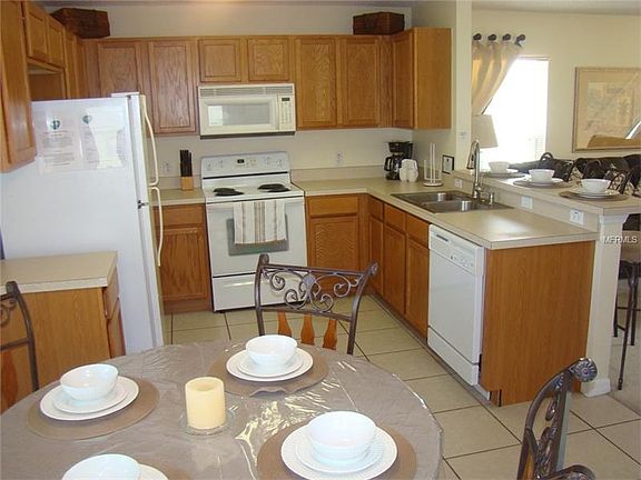 5th image of 2620 Hemingway Ave