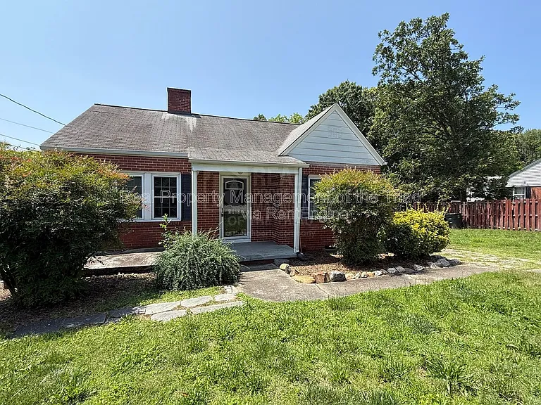 1003 W Wendover Ave — Photo 1