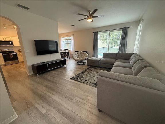 2nd image of 1675 Royal Ridge Dr