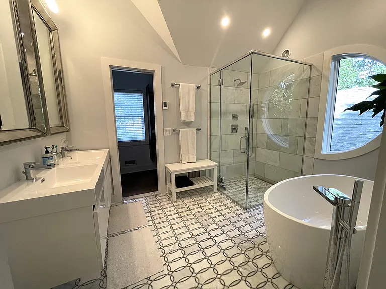 580 Route 114 — Photo 16