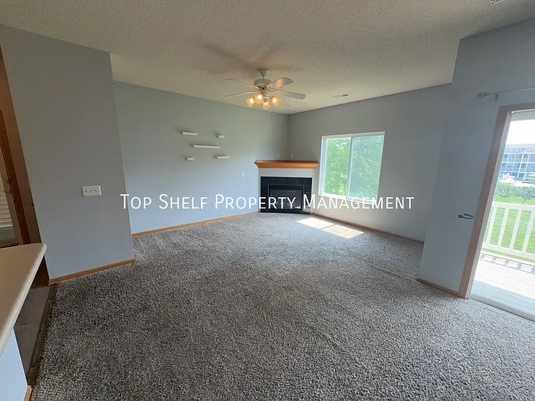 1207 NE 5th Ln #4 — Photo 2