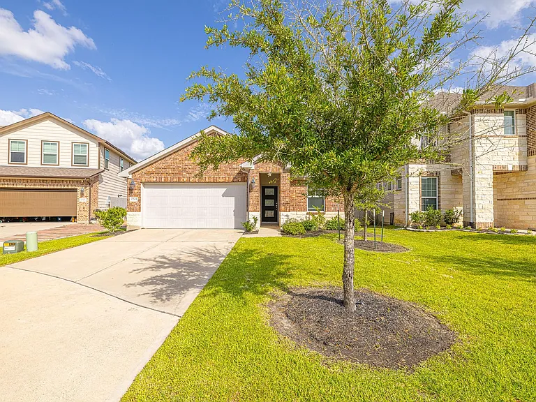 17705 Hanson Ridge Dr — Photo 1