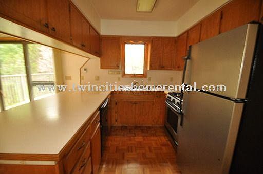 2nd image of 1808 Washington St S