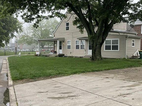 2nd image of 1624 Cord St