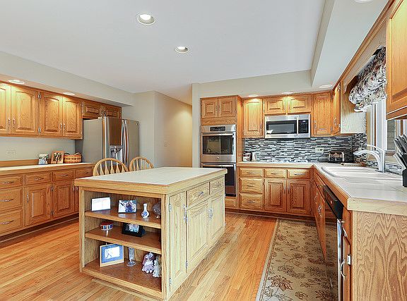 5th image of 17406 Briar Dr