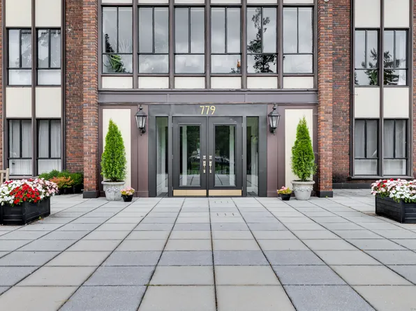 779 Prospect Avenue #C5, West Hartford, CT 06105