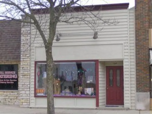 128 N Main St, Hartford, WI 53027