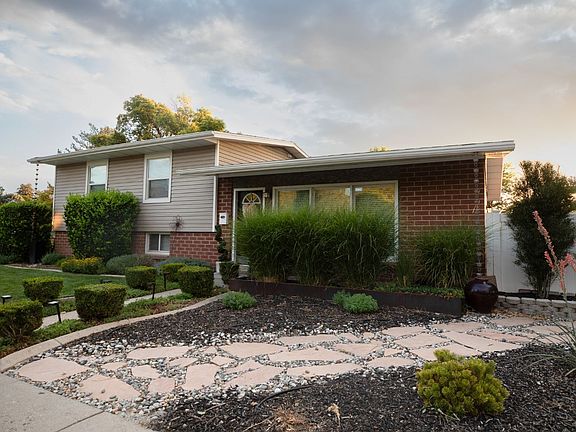 2nd image of 5824 S Turner Dr