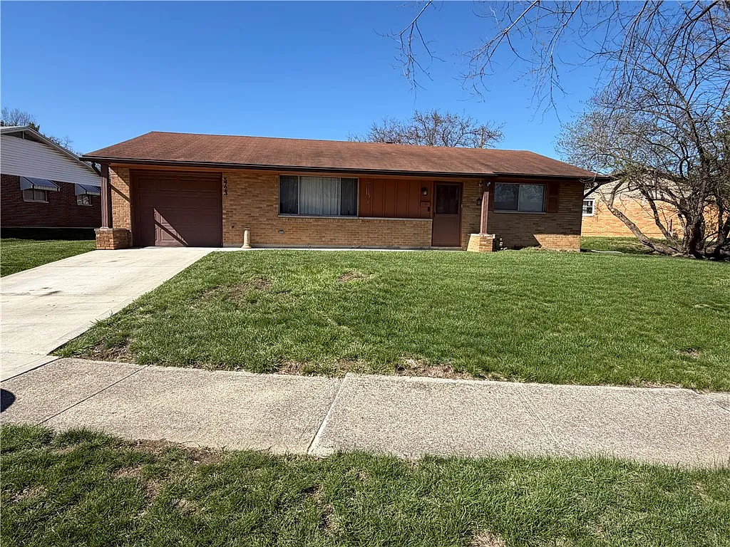 5723 Lily Ln photo 1