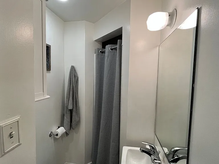 702 Ash St #500 — Photo 19