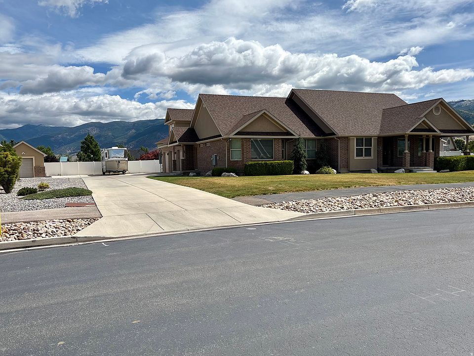 2nd image of 756 Jessis Meadow Dr