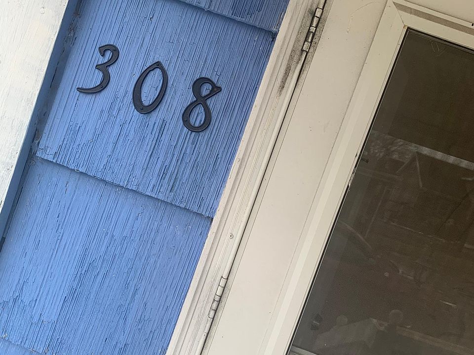 1st image of 308 N Lake Park Ave