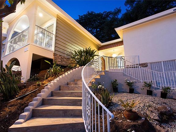 3rd image of 651 Skyland Dr