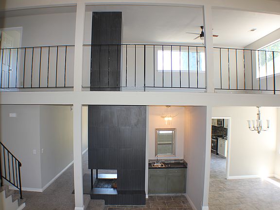 5th image of 3736 Estate Dr