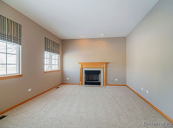4th image of 617 Winterberry Ct