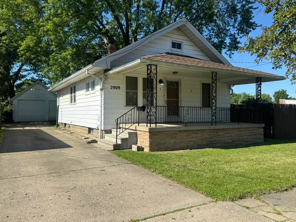 2909 Reynolds St, Flint, MI 48503