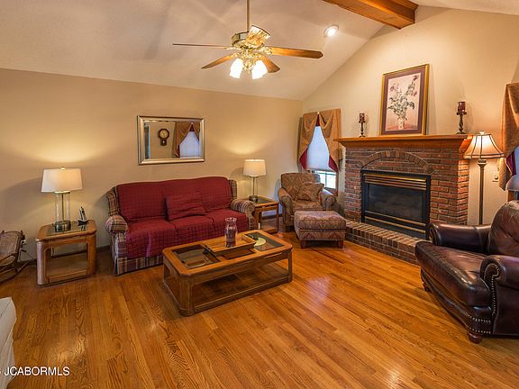 4th image of 1027 Satinwood Ct