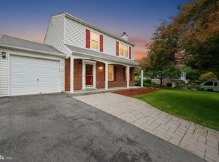 10417 Carlyn Ridge Rd, Damascus, MD 20872