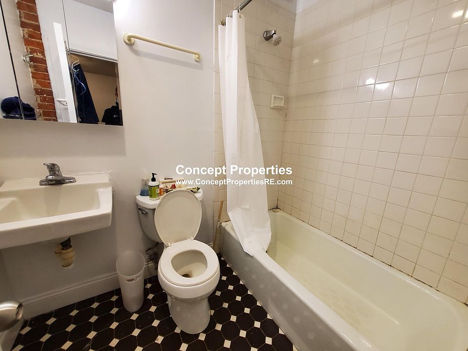 2nd image of 181 Saint Botolph St #2B