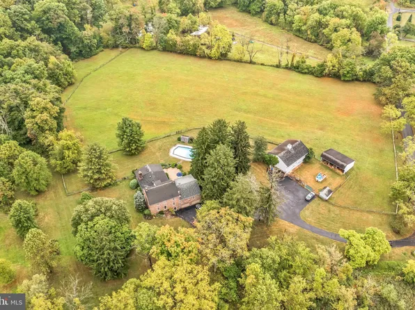 1820 Chestnut Hill Rd, Pottstown, PA 19465