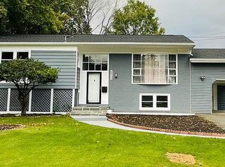 6532 Deepford St, Springfield, VA 22150